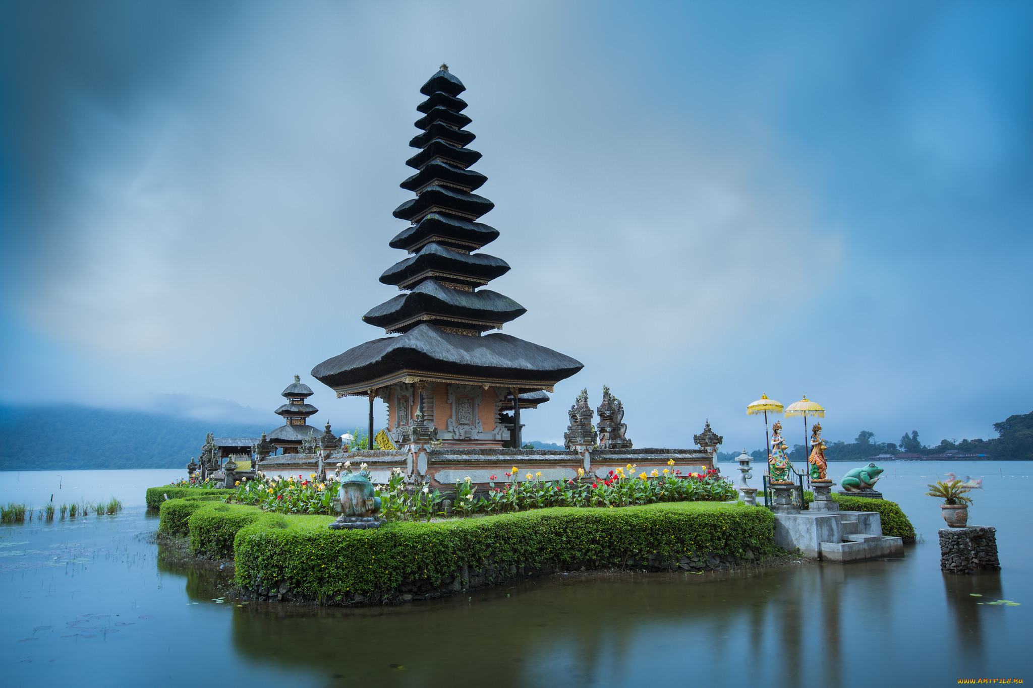 ulun danu temple in bali, , -    , , 